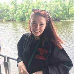 Meet your Posher, Renee